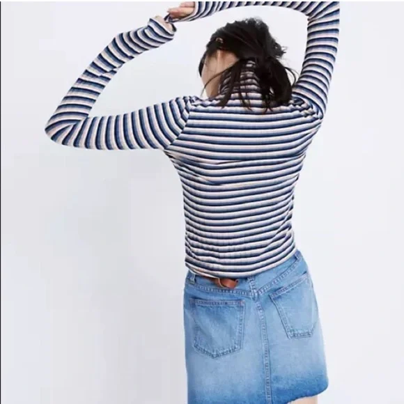 Madewell Ribbed Turtleneck Top in Stripe Small - Picture 5 of 8